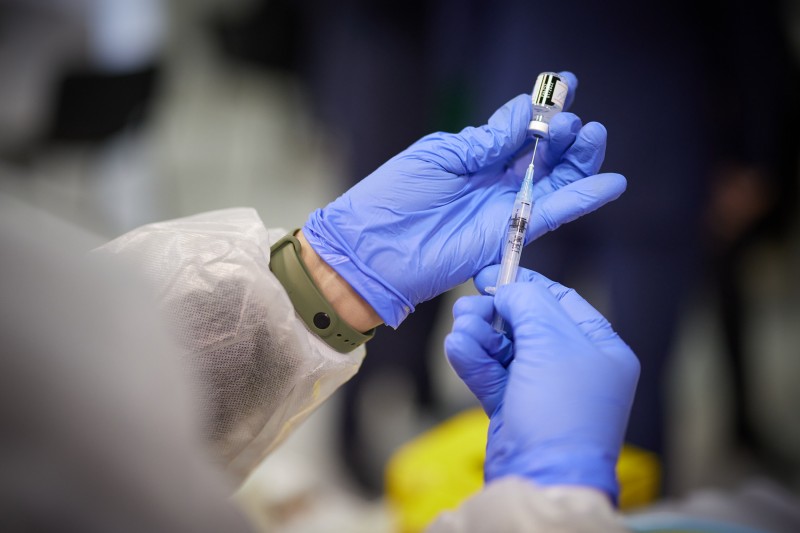 Полтавщина є прикладом у вакцинації проти COVID-19, що допомагає знизити рівень захворюваності в регіоні – Кирило Тимошенко