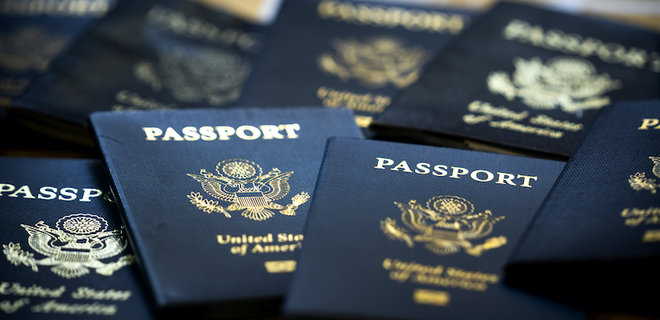 В США выдали начальный паспорт с гендером X
