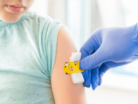 МОЗ: дозвіл на вакцинацію проти COVID-19 дітей віком від 12 років