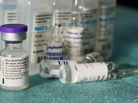 Ляшко: в Украину завезено почитай 31 млн доз ковидной вакцины, на текущей неделе ожидается еще 2,5 млн доз вакцины Pfizer