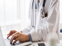 МОЗ: медичні заклади зможуть подавати документи для контрактування з НСЗУ на попередню перевірку