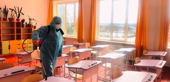 В Киеве ослабляют карантин: школы возобновят очную работу с понедельника