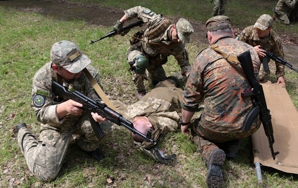 В зоне ООС военный получил ранение