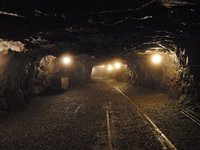 Безвестно месторасположение 35 горняков в аварийной шахте в Кузбассе, число погибших - 11 человек