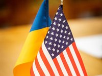 Сенаторы США призывают увеличить поставки летального оружия Украине