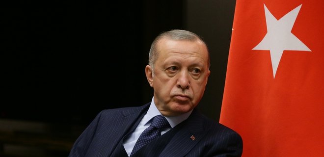 Под машиной турецкого силовика нашли бомбу: он должен был работать на митинге Эрдогана