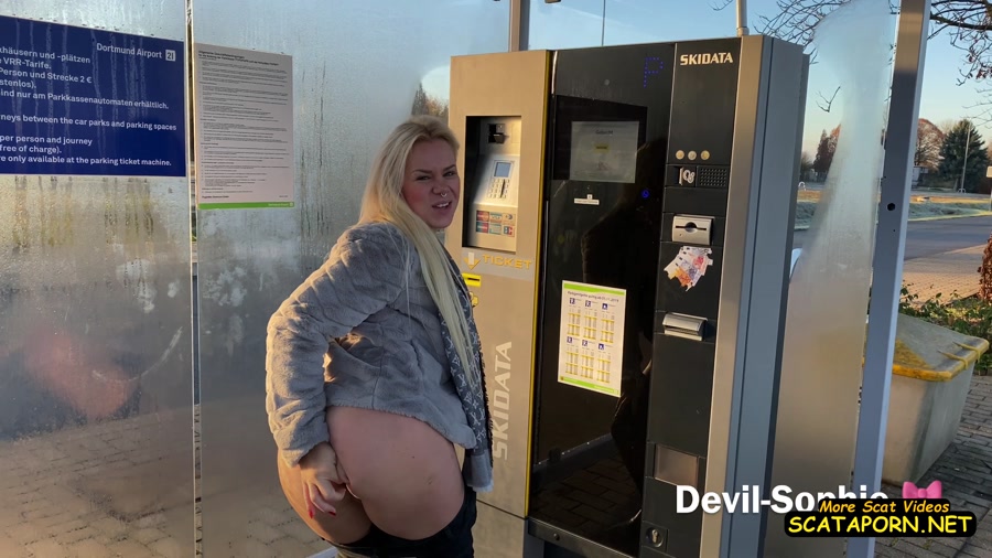 Fboom - Devil Sophie - Shed on ticket machines - now fully lubricated (14 January 2022/FullHD/473 MB)