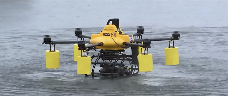 Представлен дрон, способный работать будто в духе, настолько и под водой