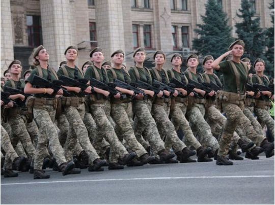 Військовий облік жінок: Резніков розповів, чи будуть штрафувати