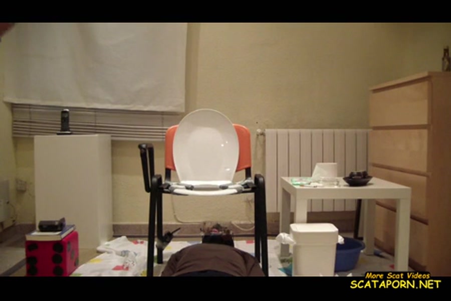Amateurs - Male used as a toilet for female roommates / Scatshitporn.net (896 MB / 2 Feb 2022)