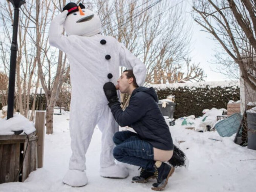Fucking The Snowman – Bo Sinn and Benjamin Blue
