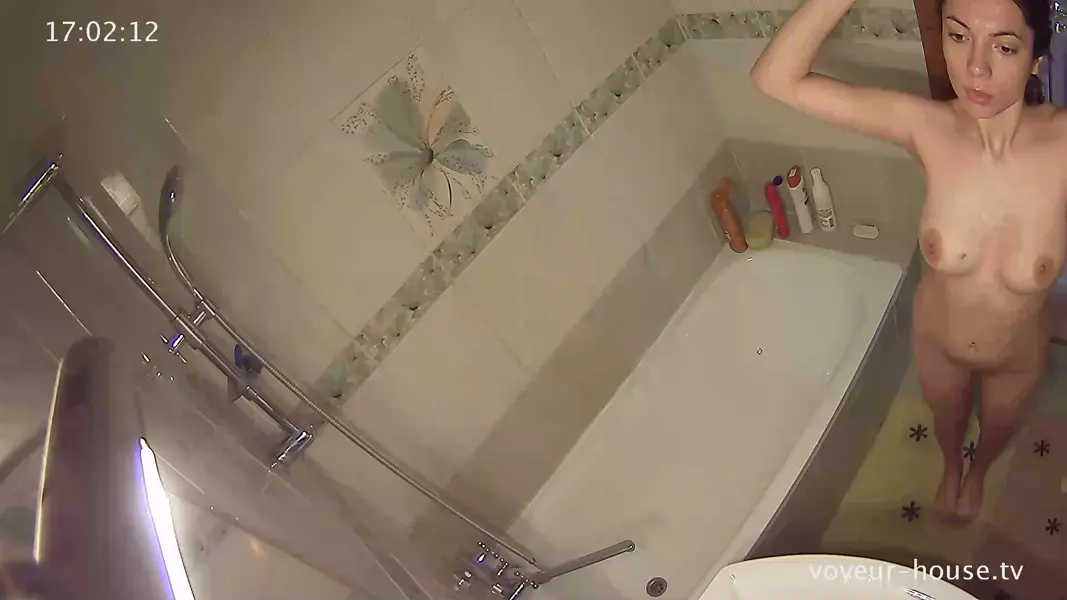 Voyeur-house.tv- Silvia washing her face
