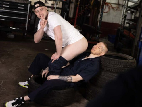 Kiss My Mechanic Ass – Aiden Jacobs and Zach Damien