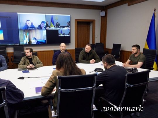 ОП та уряд розробляють рішення для підтримки економіки в умовах воєнного часу — Тимошенко