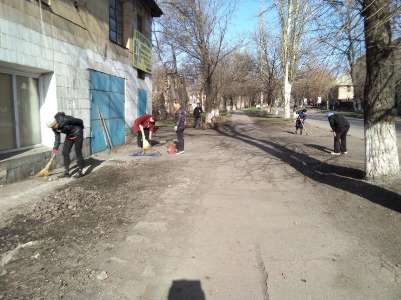 Погода в торезе. Рассыпное (Торезский городской совет). Колледж им Стаханова город Торез. Город Торез сейчас. Здати психцшка г Торез.