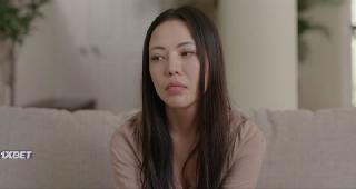 Совершенно нормальная Эшли Джонс (2021)