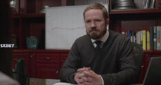 Совершенно нормальная Эшли Джонс (2021)