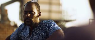 Девушка в желтом джемпере (2020)