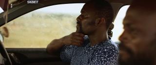 Девушка в желтом джемпере (2020)