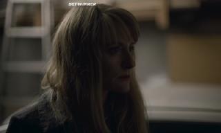 Женщина в машине (2021)